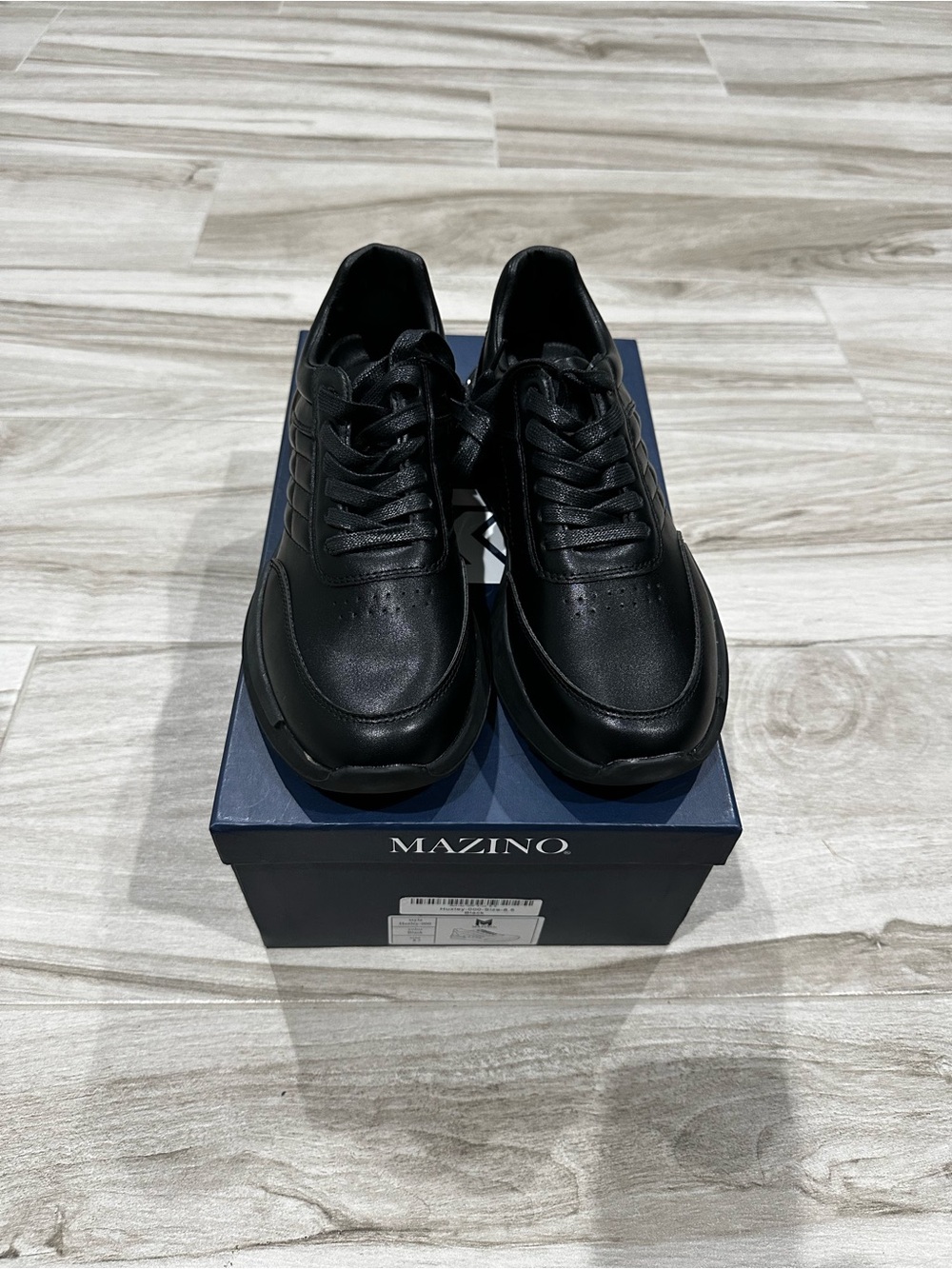 Mazino Men's Black Leather Casual Sneakers